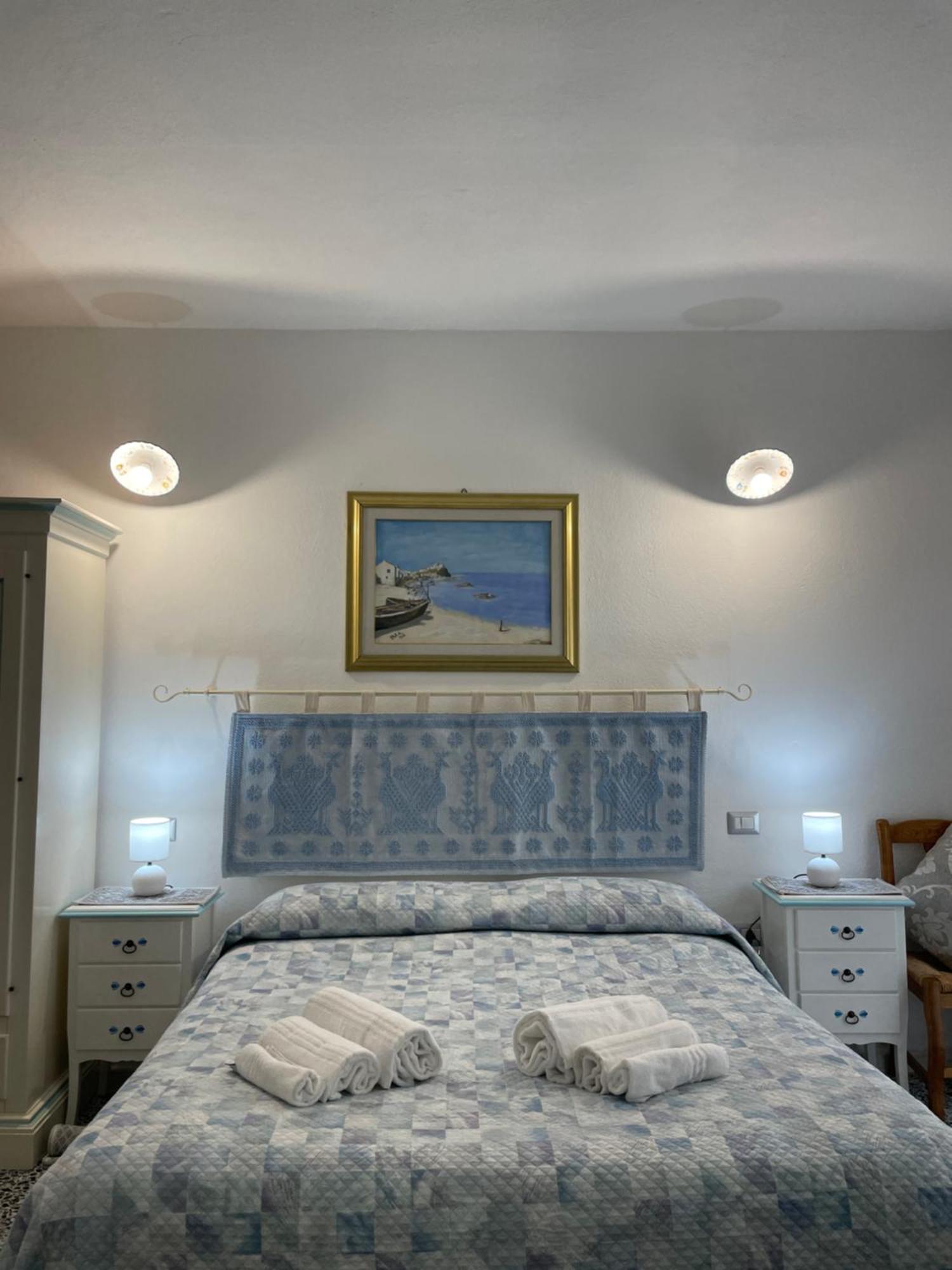 Affittacamere Il Vicoletto Aria Ona Villagrande Strisaili Exterior photo